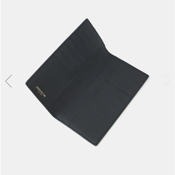 Lafayette 148 LEATHER PASSPORT HOLDER - Picture 4 of 12